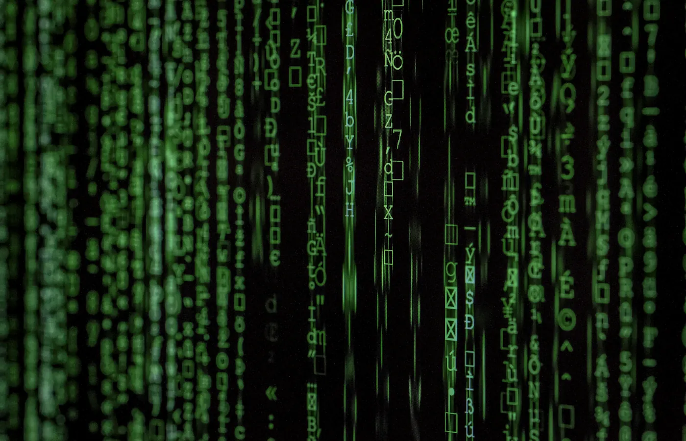 Codice digitale che rappresenta la sicurezza informatica